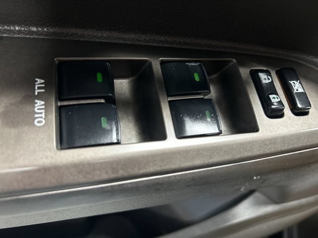 Used 2010 Toyota Land Cruiser AWD/4WD image 12