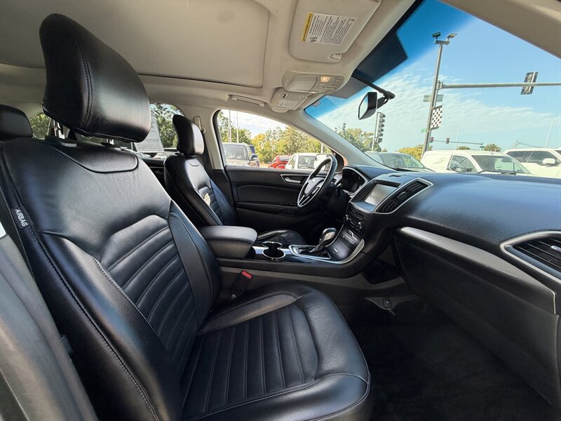 Used 2015 Ford Edge SEL w/ Equipment Group 201A AWD/4WD image 11