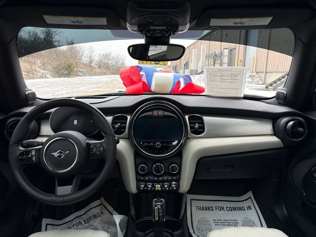 Used 2024 MINI Cooper SE image 27
