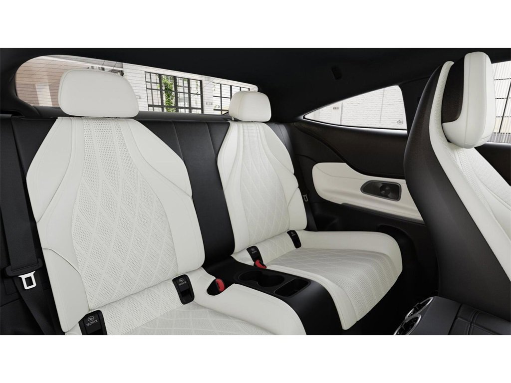 Used 2024 Mercedes-Benz CLE 300 4MATIC Coupe image 5