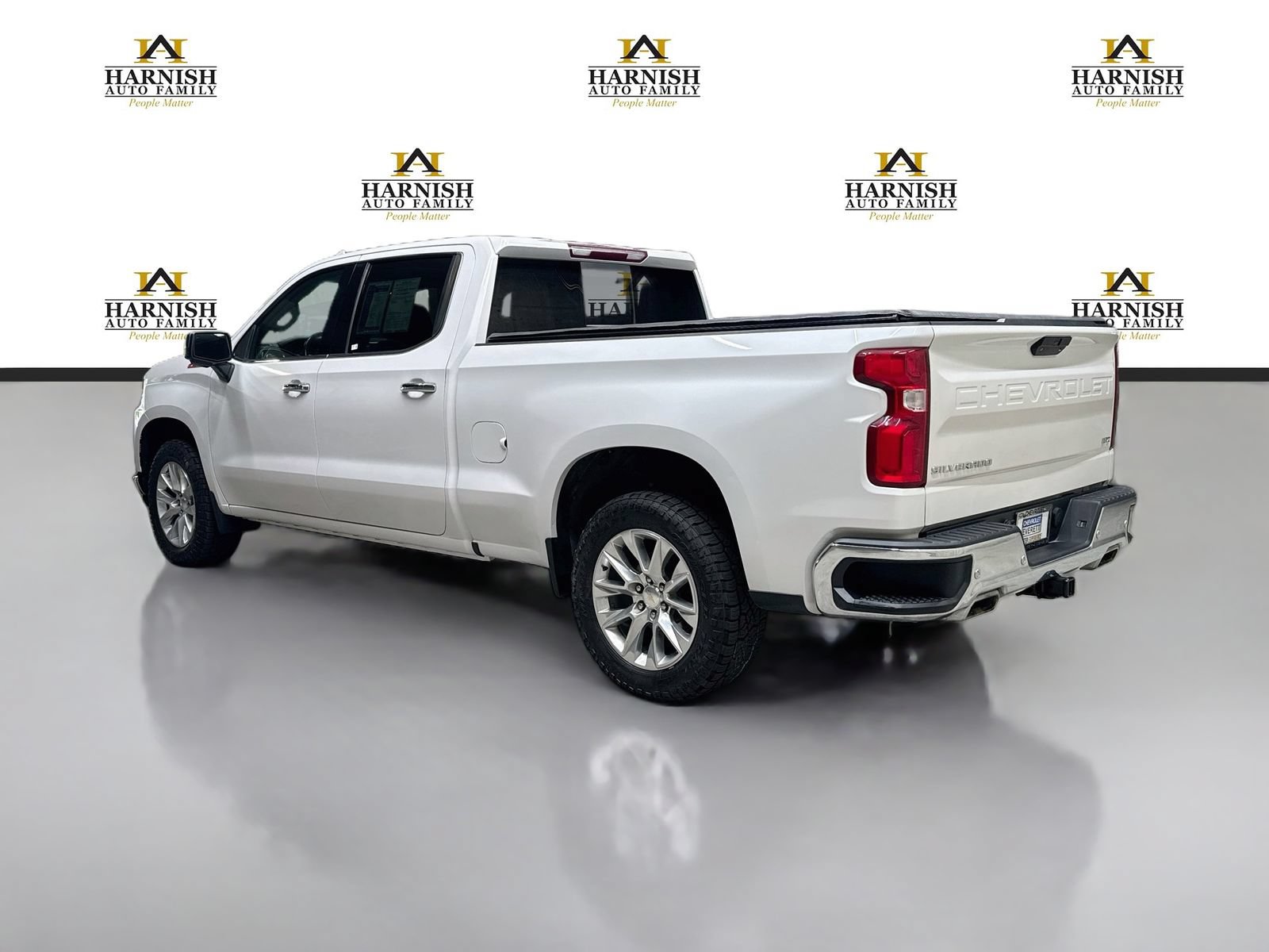 Used 2022 Chevrolet Silverado 1500 LTZ AWD/4WD image 9