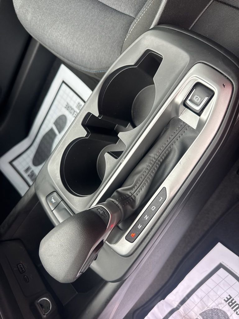 Used 2025 Chevrolet Trax LS image 31