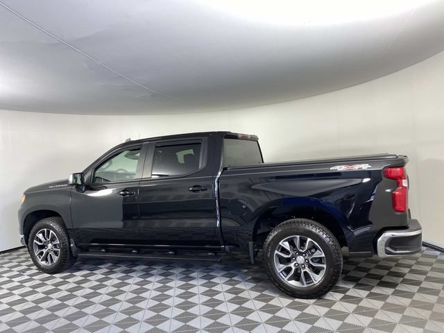 Used 2024 Chevrolet Silverado 1500 LT AWD/4WD image 5