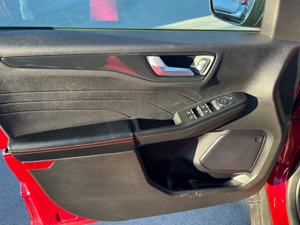 Used 2023 Ford Escape ST-Line w/ Tech Pack #1 image 15