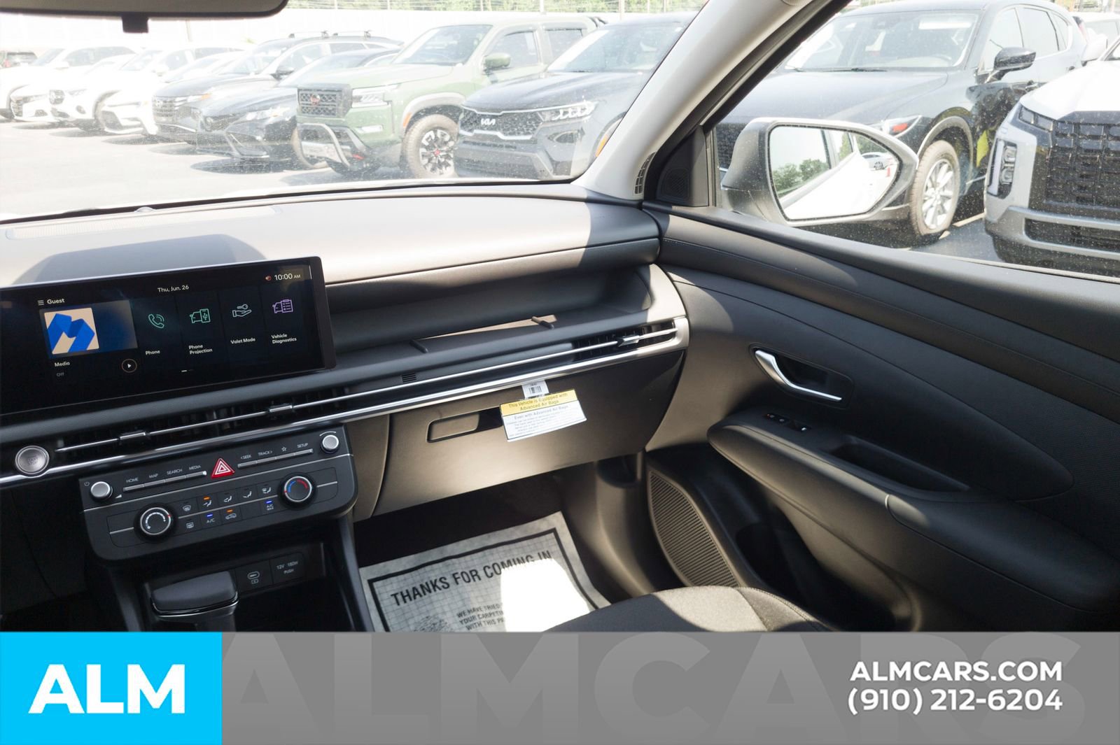 Used 2025 Hyundai Tucson SE image 19