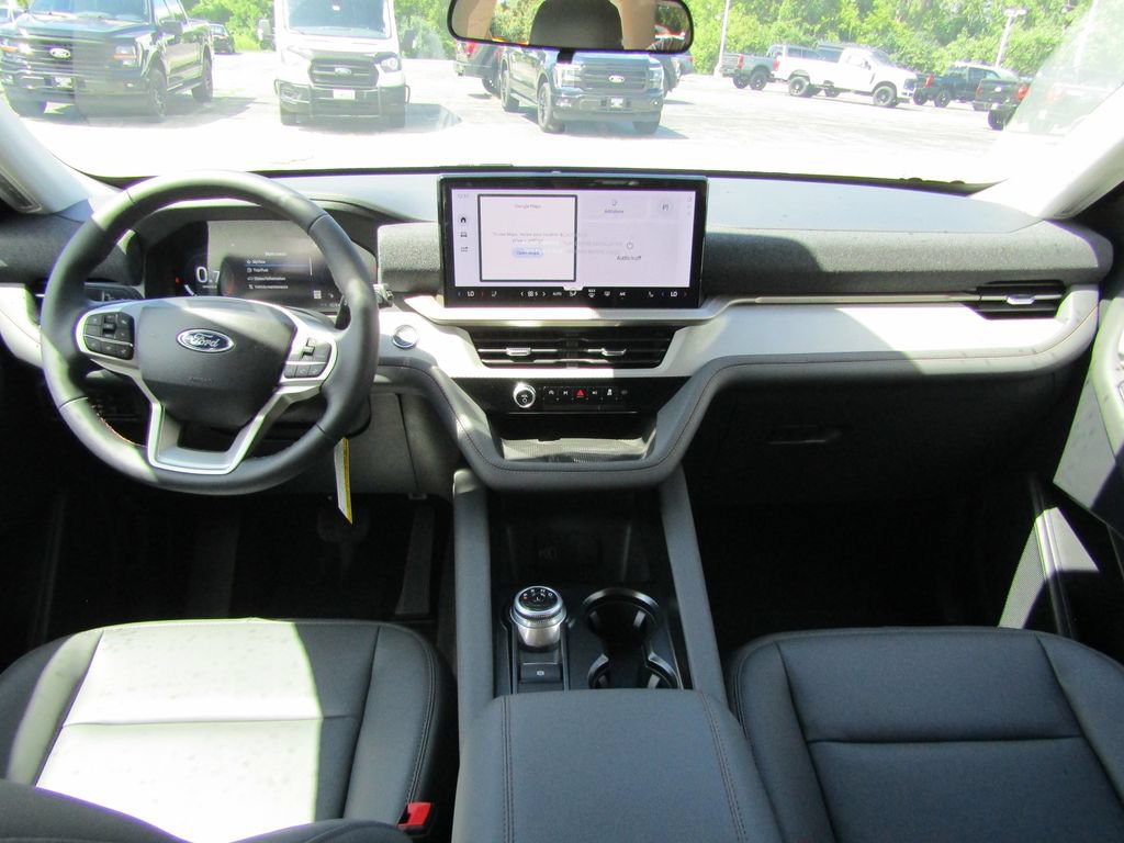 New 2026 Ford Explorer Active w/ Active Comfort Package AWD/4WD image 4