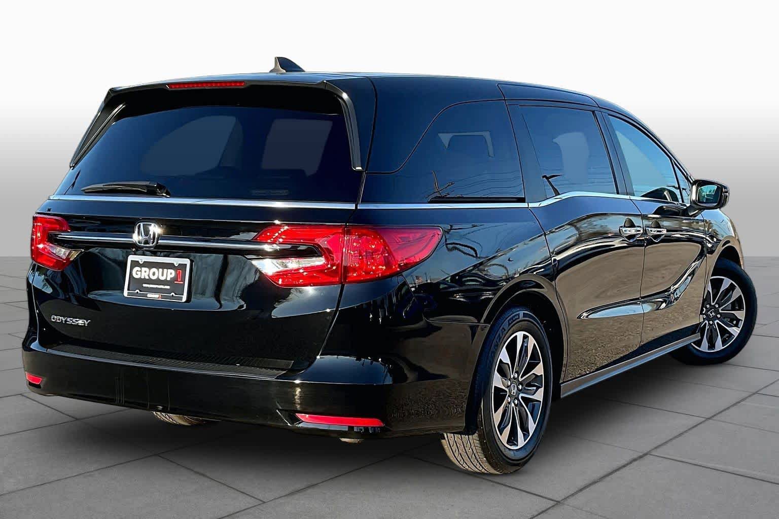 Used 2023 Honda Odyssey EX-L image 12