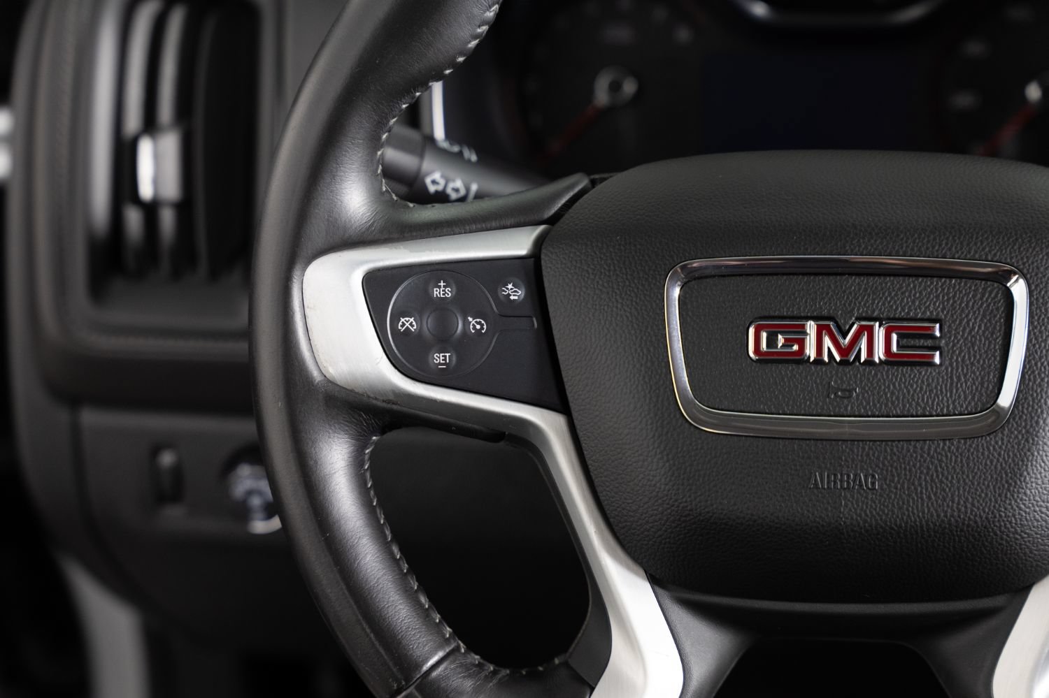 Used 2016 GMC Canyon SLT w/ Driver Alert Package RWD image 30