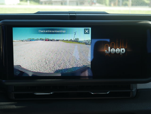 New 2026 Jeep Gladiator Sport AWD/4WD image 4