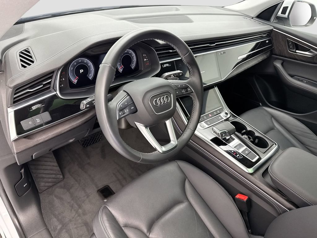 Used 2023 Audi Q8 Premium Plus image 9