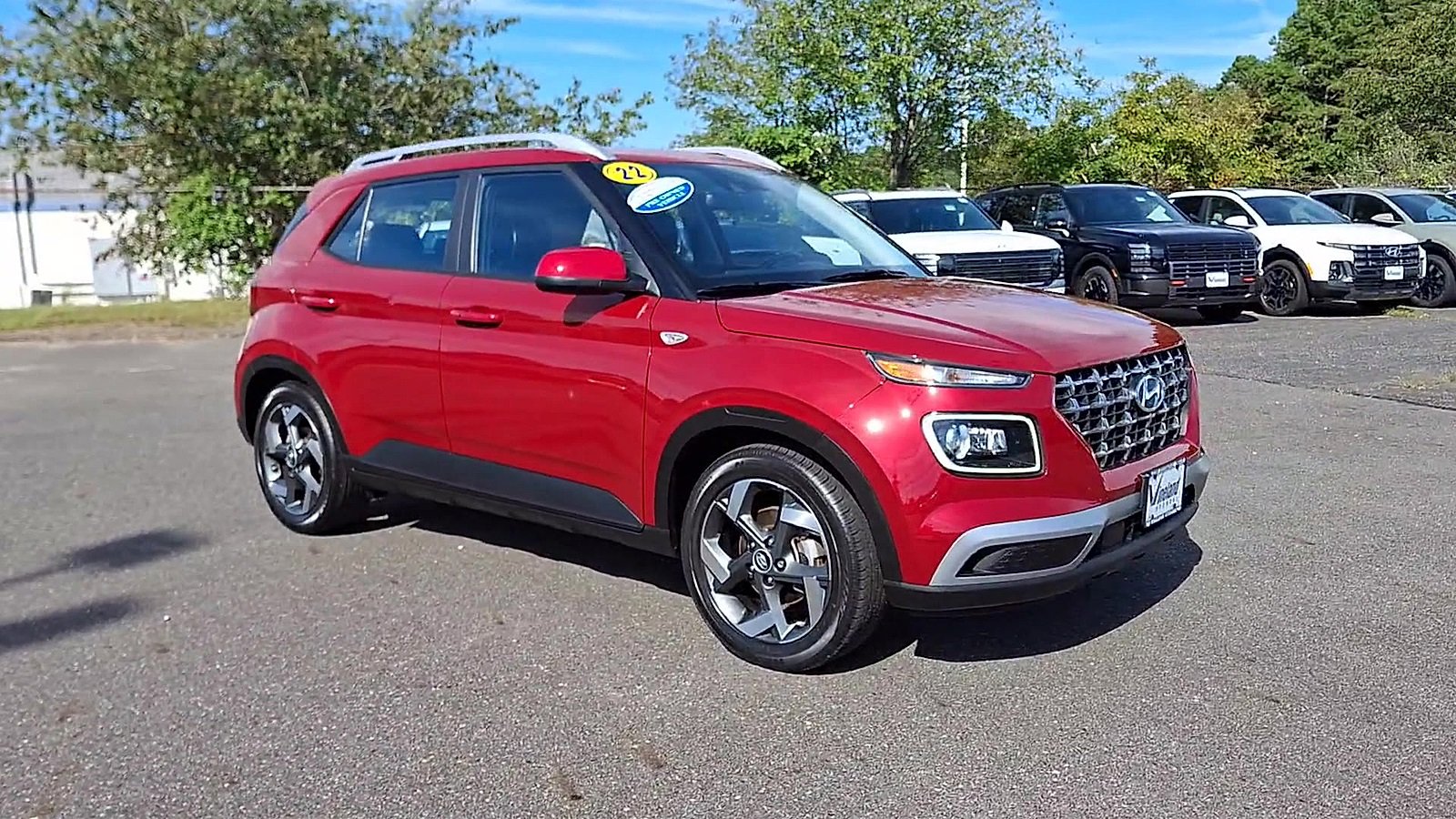 Certified 2022 Hyundai Venue Limited image 2