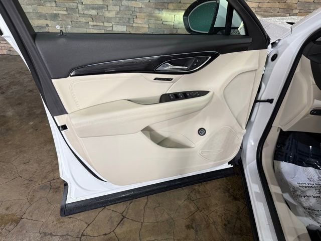 Used 2021 Buick Envision Essence FWD image 11