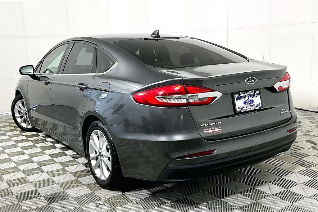 Used 2019 Ford Fusion SE image 11