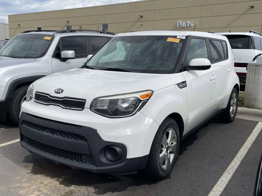 Used 2019 Kia Soul FWD image 2