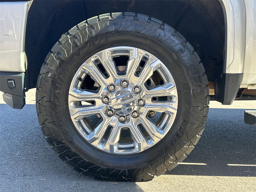 Used 2023 GMC Sierra 2500 Denali w/ Denali Ultimate Package image 14