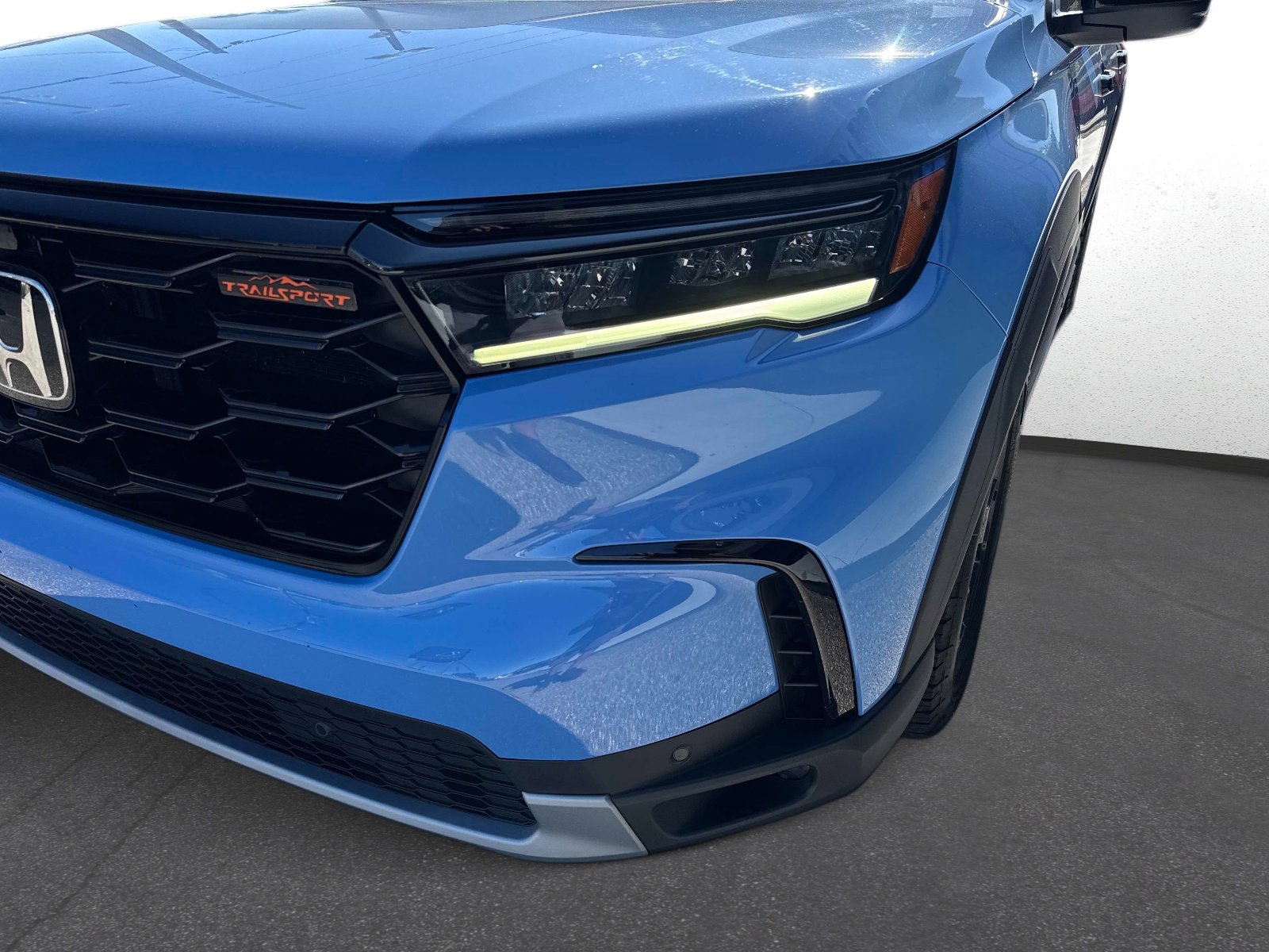 Used 2023 Honda Pilot TrailSport image 9