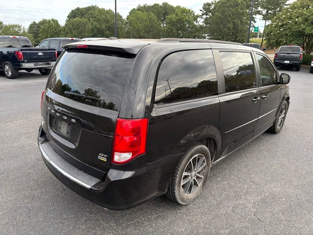 Used 2019 Dodge Grand Caravan GT FWD image 3