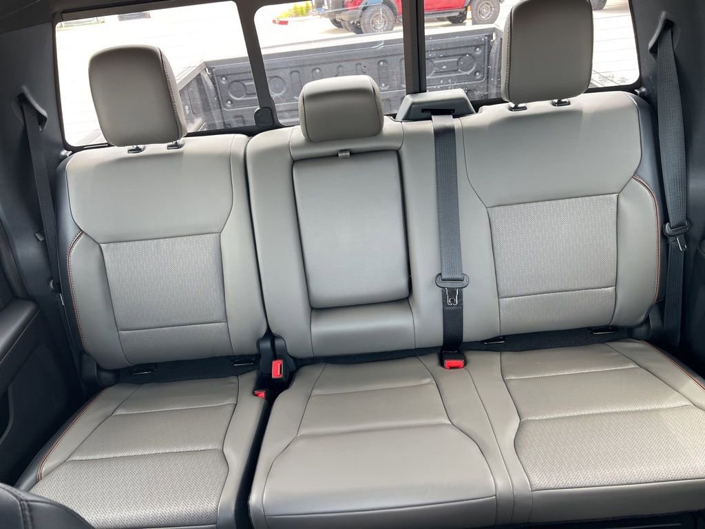 New 2025 Ford F150 Lariat w/ Equipment Group 501A Mid image 33