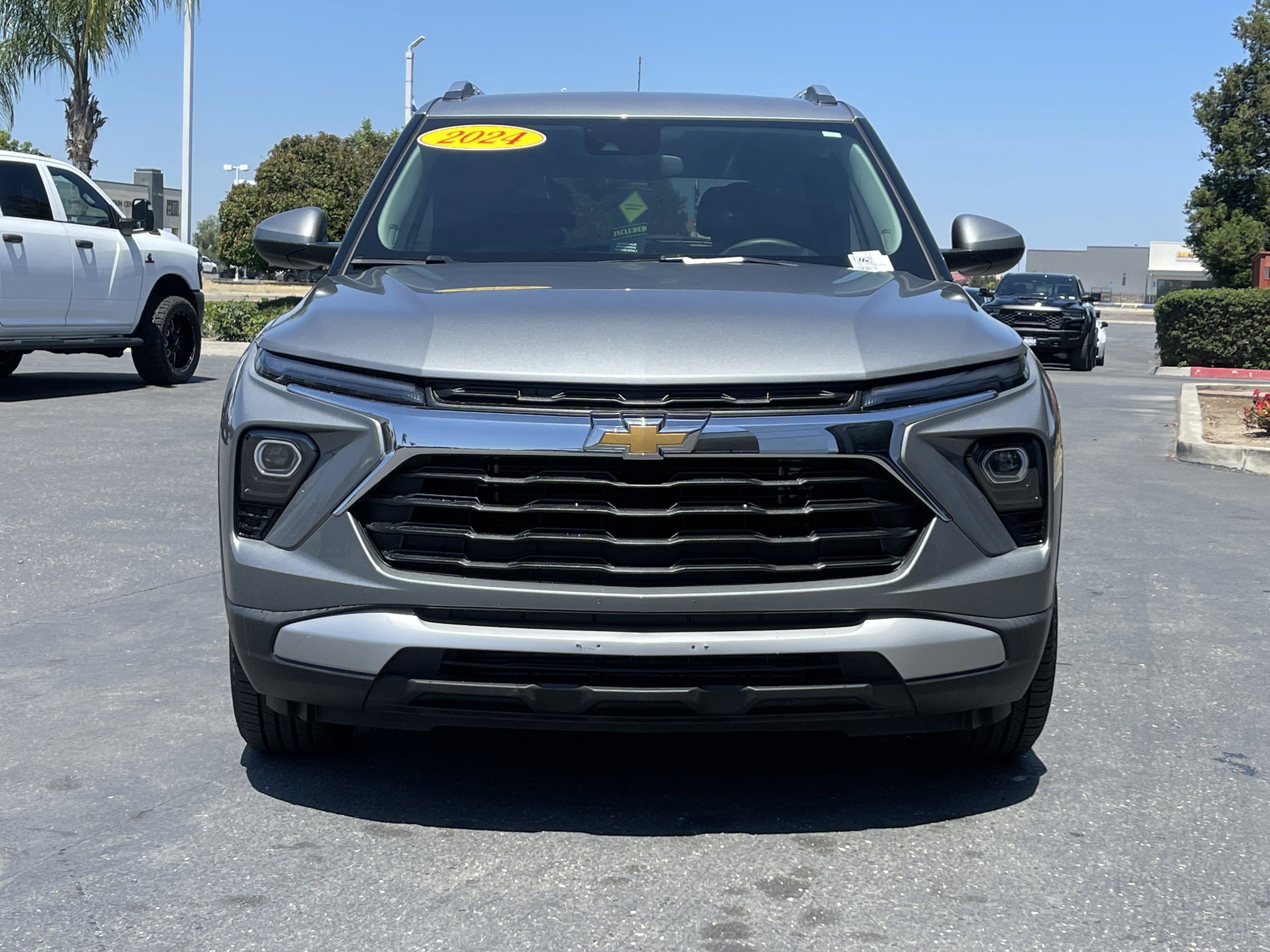 Used 2024 Chevrolet TrailBlazer LT FWD image 4