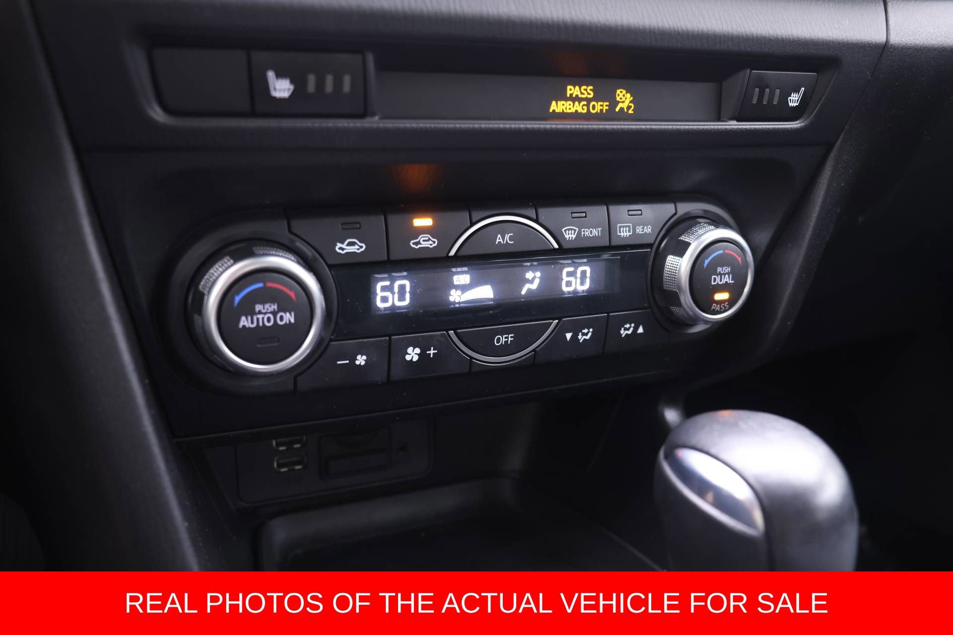 Used 2018 MAZDA MAZDA3 Touring FWD image 6