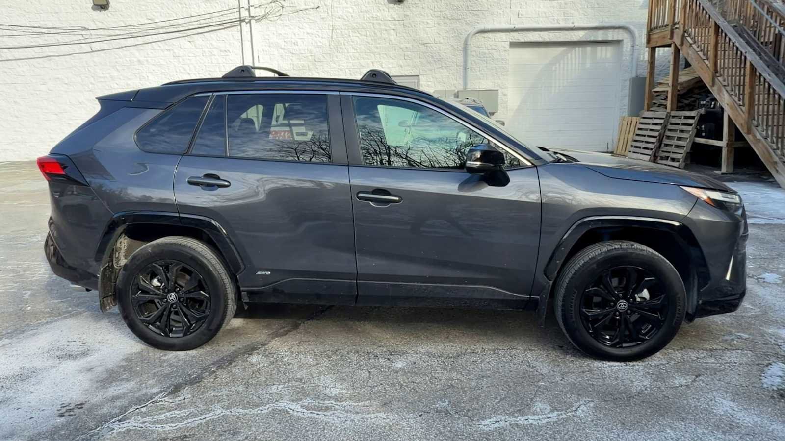 Used 2024 Toyota RAV4 XSE image 9