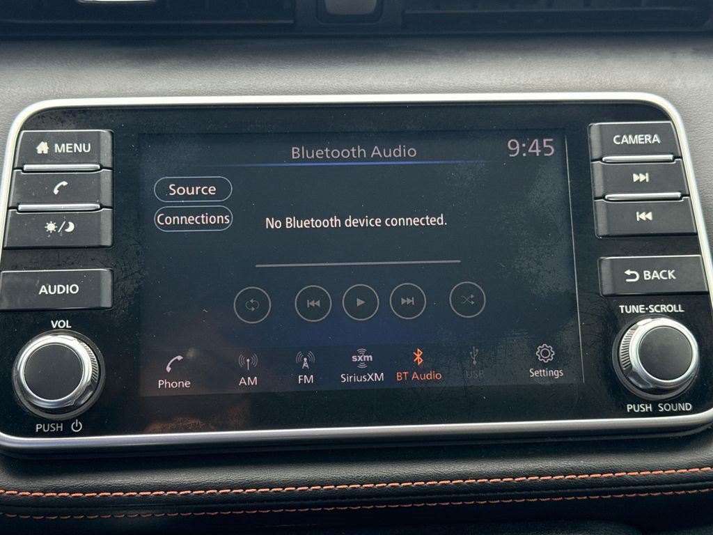 Used 2020 Nissan Kicks SR w/ SR Premium Package FWD image 28