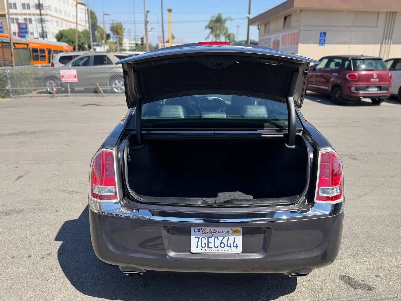 Used 2014 Chrysler 300 Limited RWD image 26