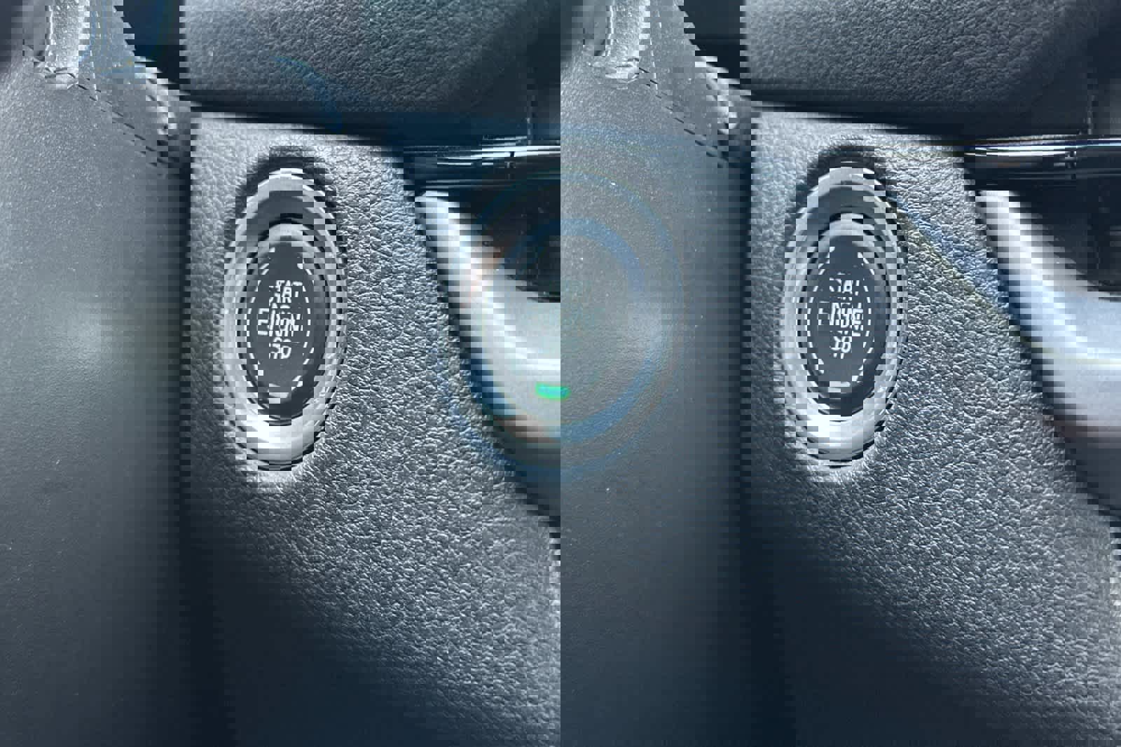 Used 2024 Cadillac XT4 Sport w/ Technology Package image 25