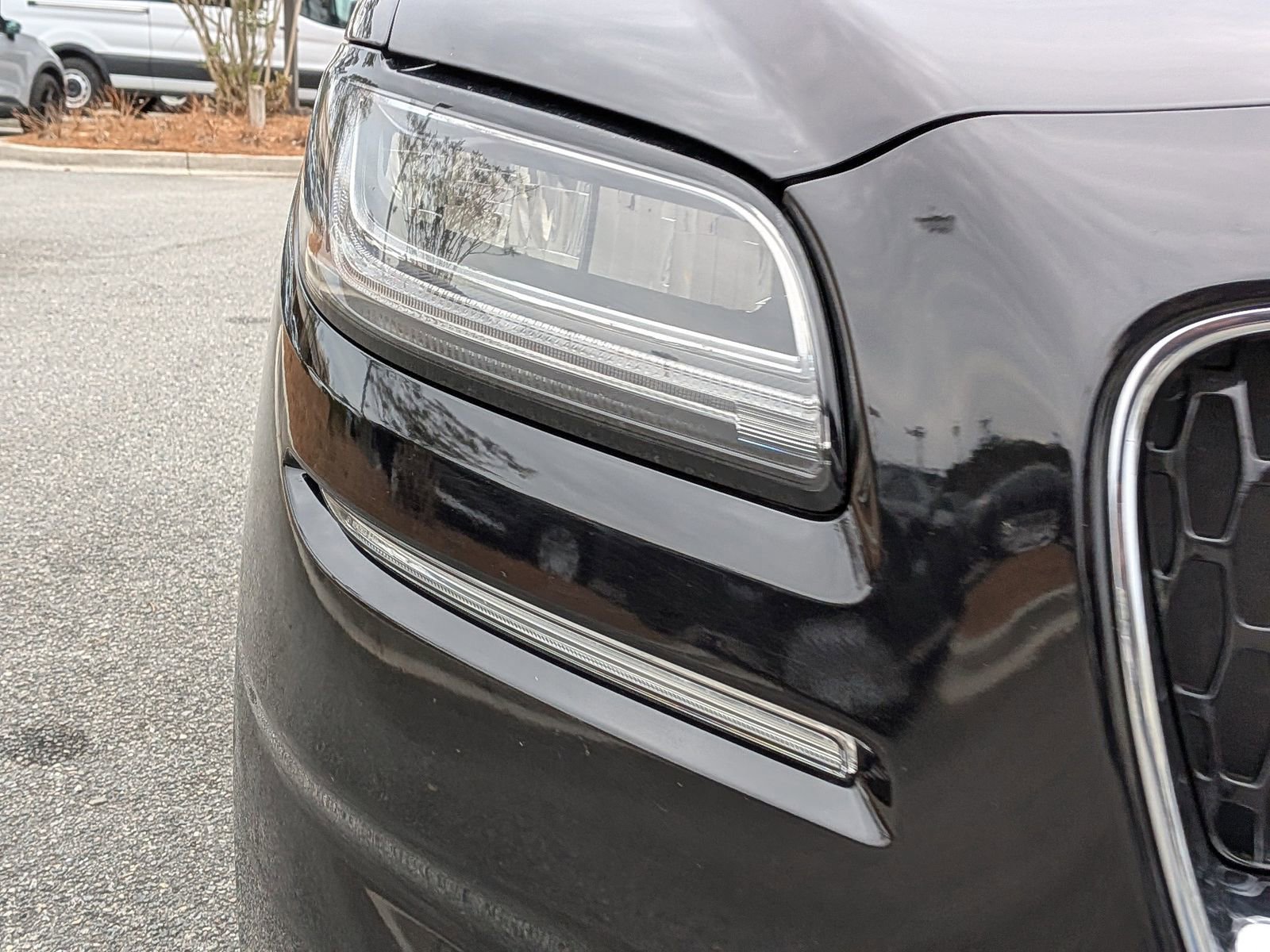 Certified 2023 Lincoln Nautilus Reserve w/ Monochromatic Package image 12