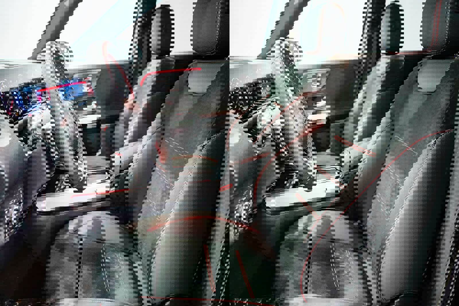 Used 2025 Mercedes-Benz GLB 250 image 16