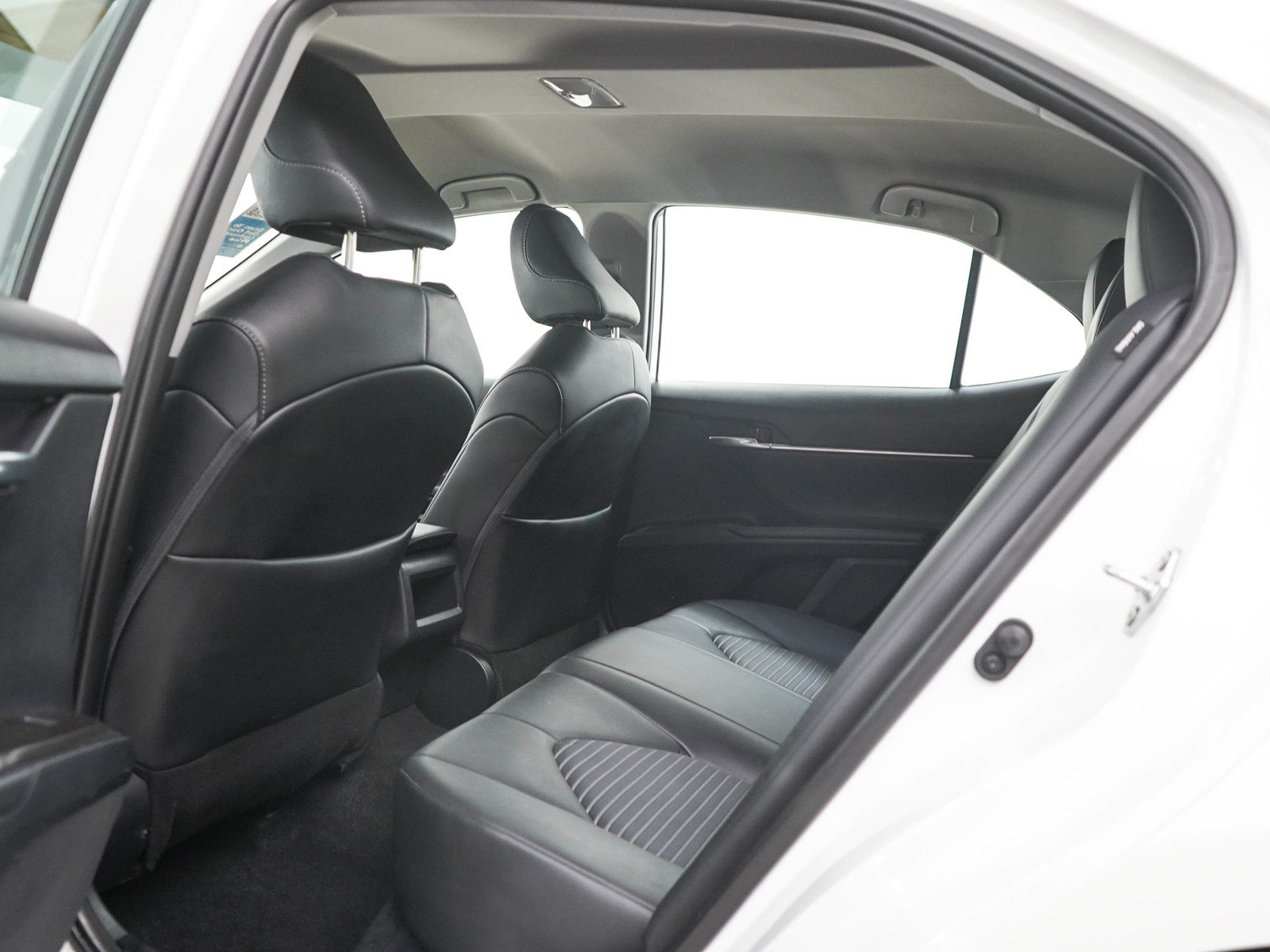 Used 2024 Toyota Camry SE FWD image 16