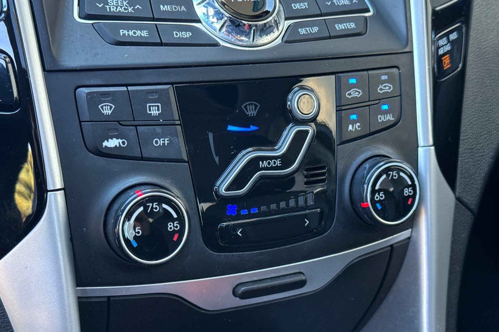 Used 2011 Hyundai Sonata Limited w/ Navigation Pkg 5 FWD image 25