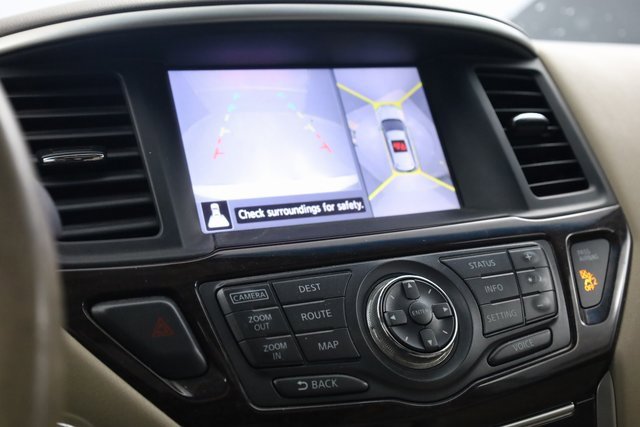 Used 2015 Nissan Pathfinder Platinum w/ Cargo Package image 19