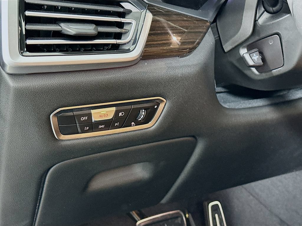 Used 2023 BMW X5 sDrive40i w/ M Sport Package RWD image 10