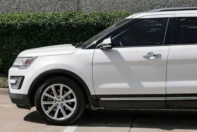 Used 2016 Ford Explorer Limited image 16