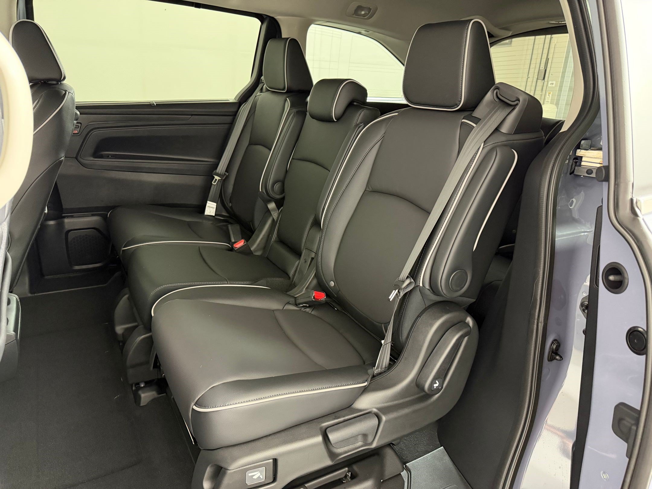 New 2027 Honda Odyssey Touring image 18