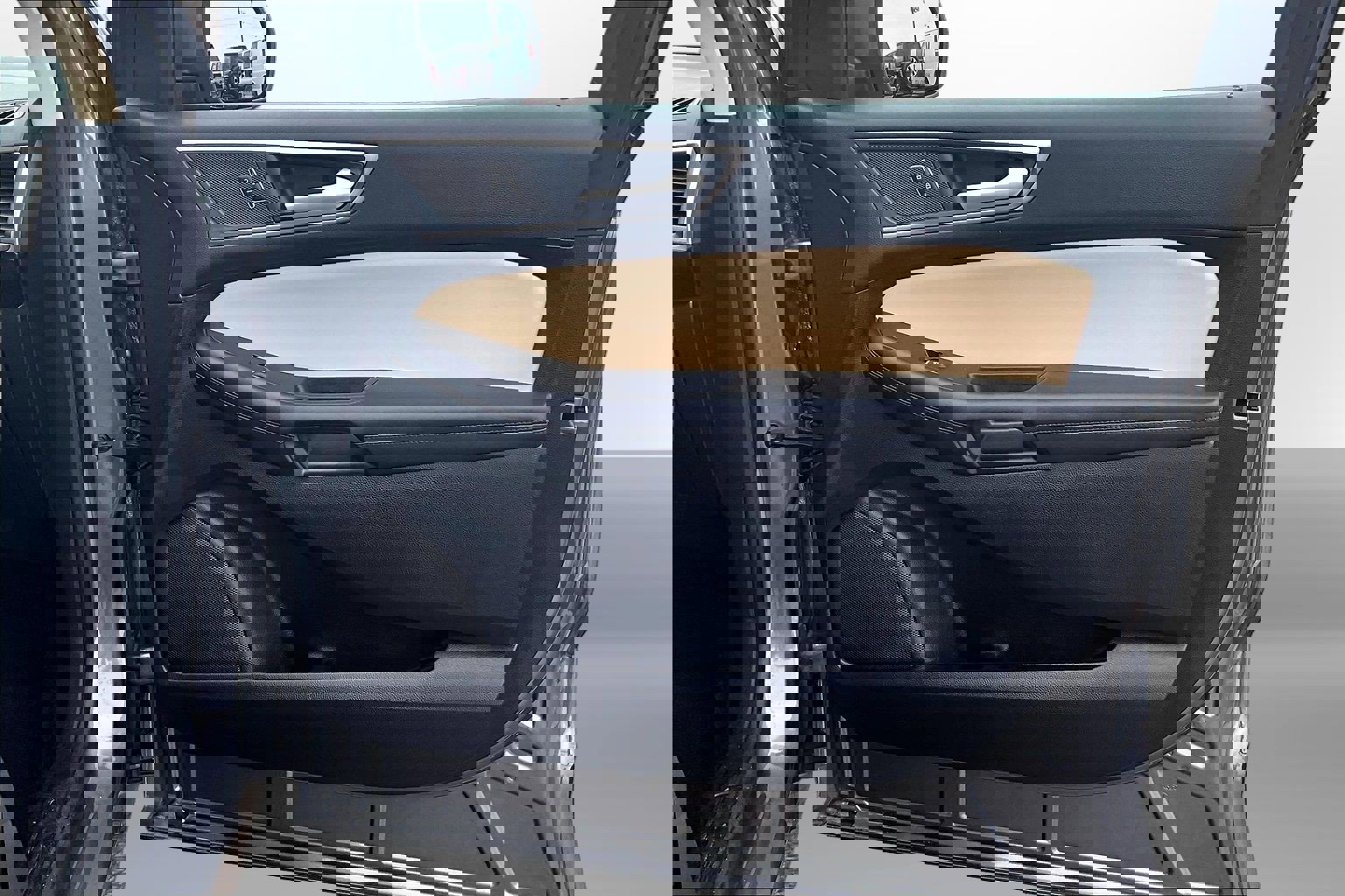 Used 2024 Ford Edge SEL w/ Convenience Package image 25