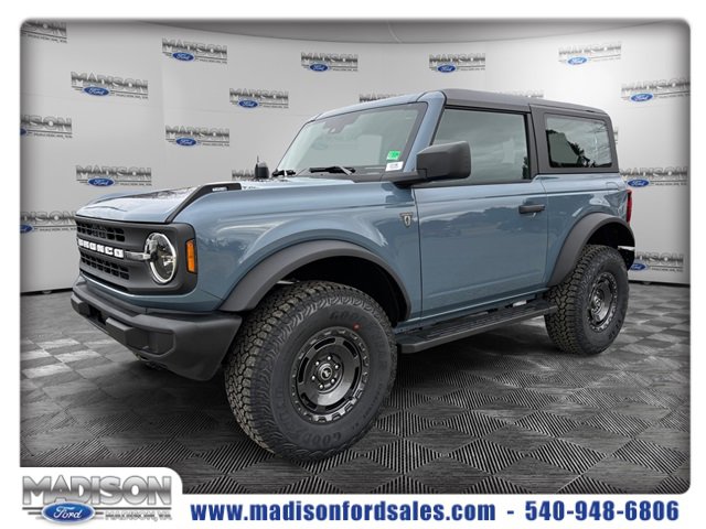 New 2025 Ford Bronco Base w/ Sasquatch Package