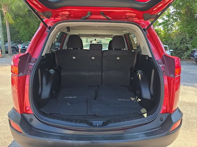 Used 2013 Toyota RAV4 XLE FWD image 17
