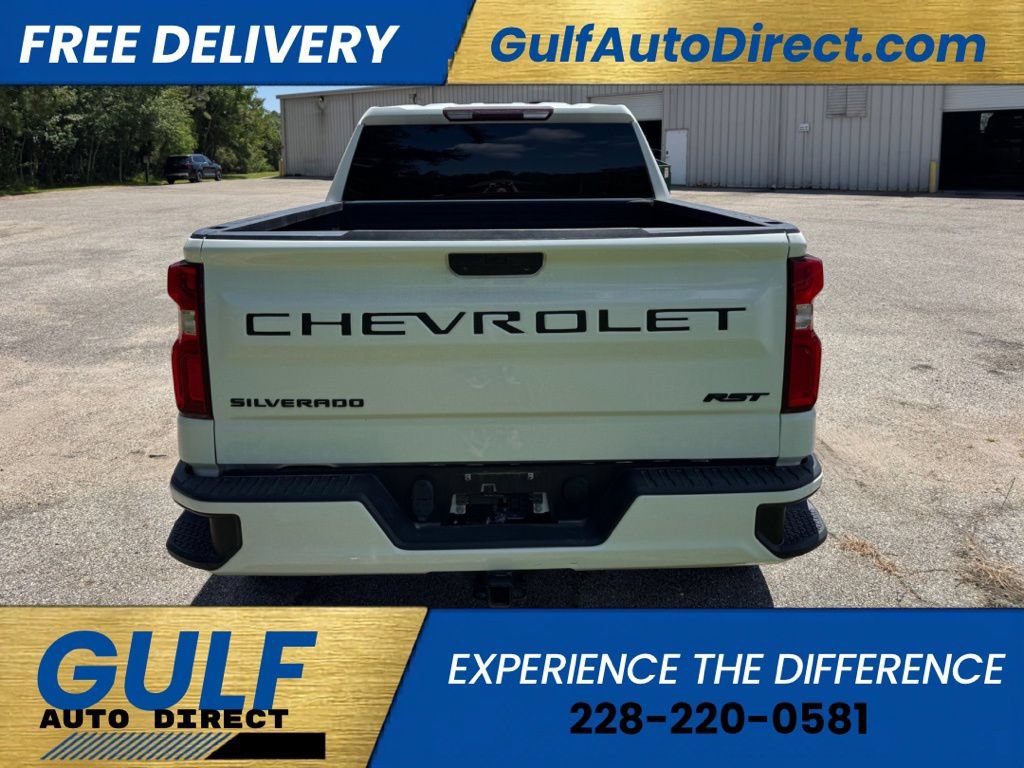 Used 2021 Chevrolet Silverado 1500 RST w/ Bed Protection Package AWD/4WD image 4