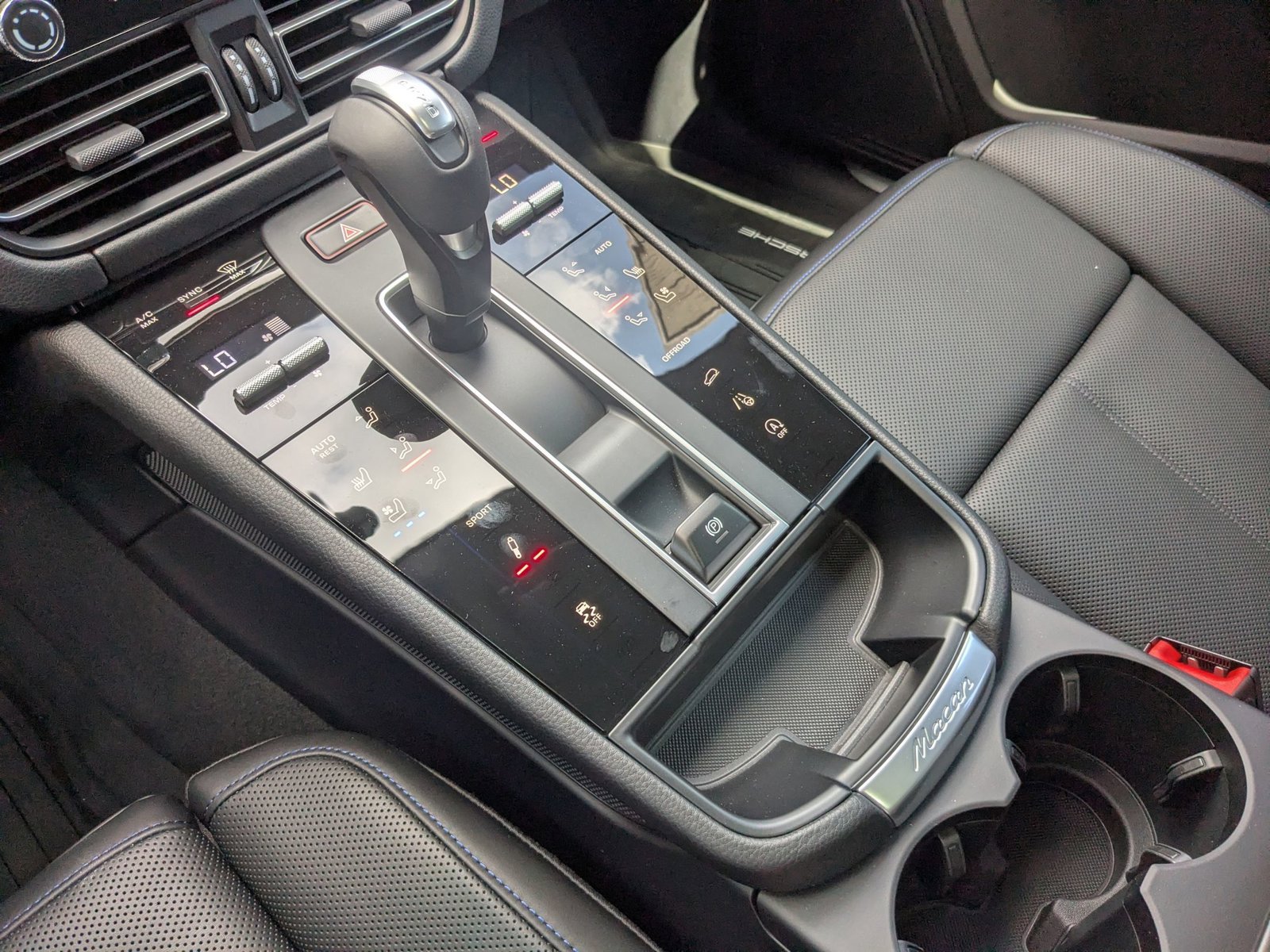 New 2026 Porsche Macan S AWD/4WD image 21