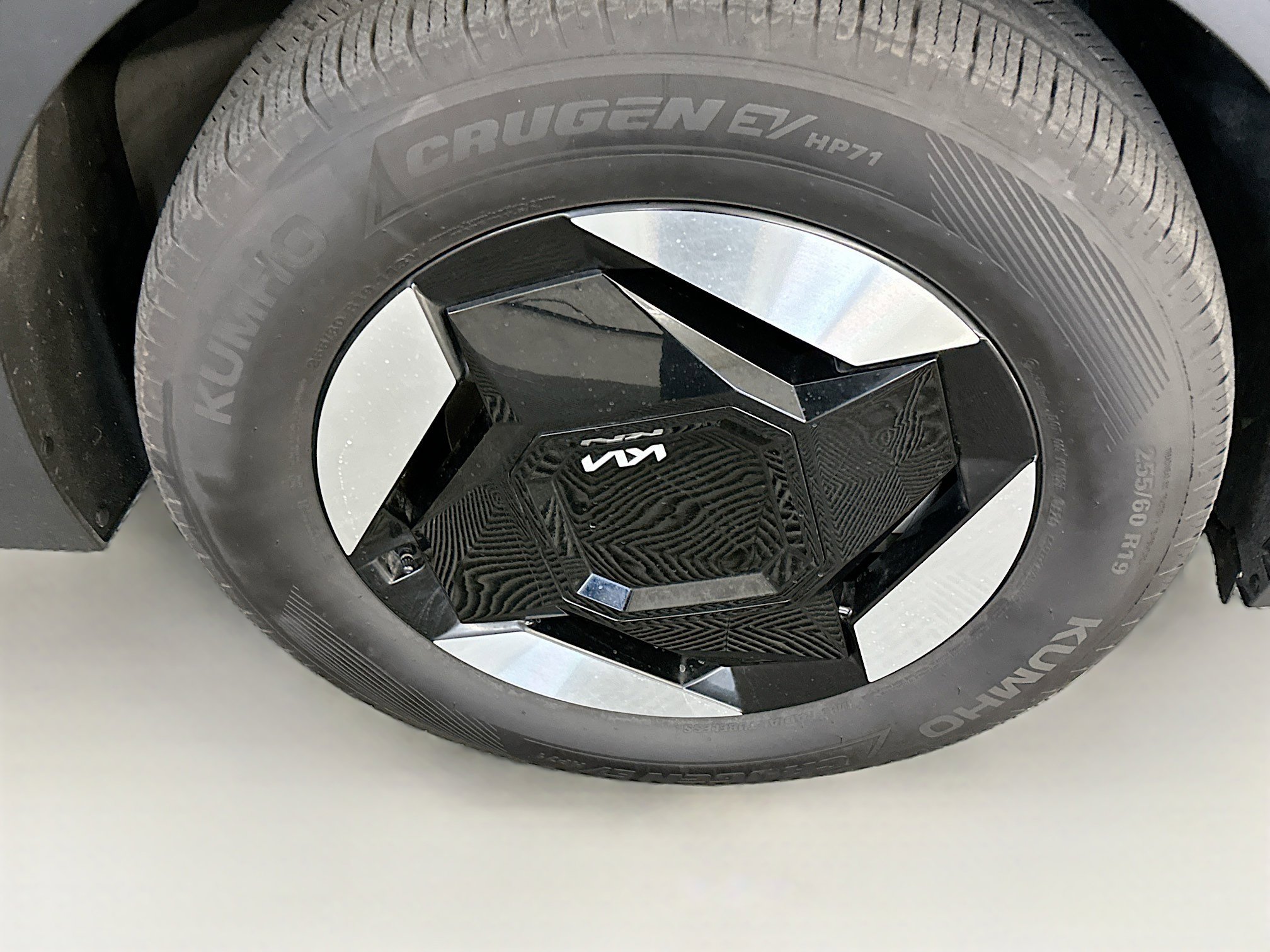 Used 2024 Kia EV9 Wind image 11