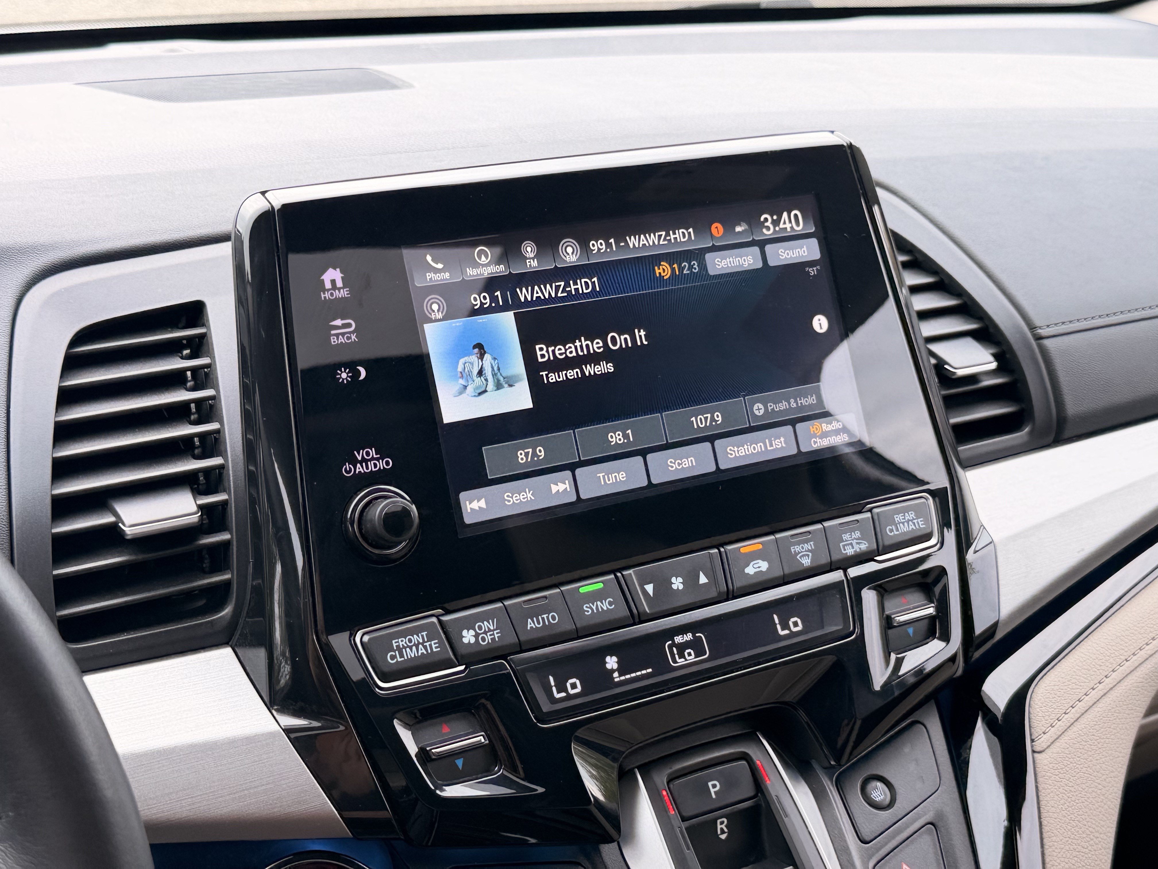 Certified 2024 Honda Odyssey Touring image 21