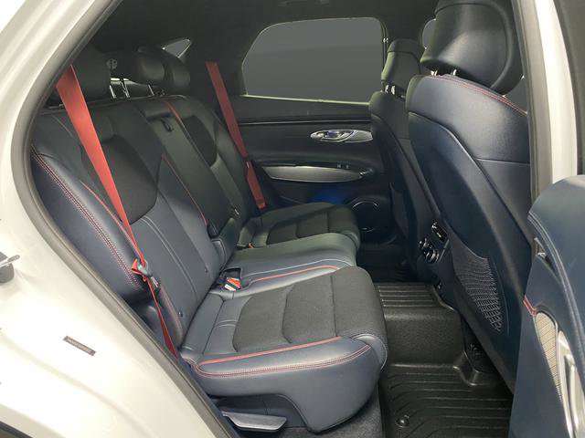 Used 2024 Genesis GV70 2.5T w/ Sport Prestige Package image 35