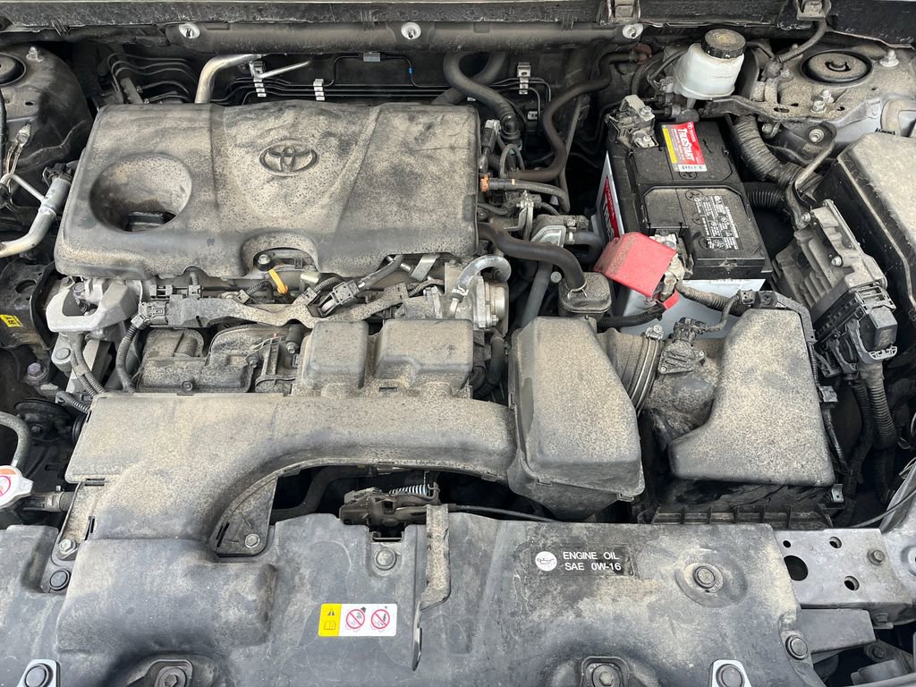 Used 2022 Toyota RAV4 XLE Premium image 22