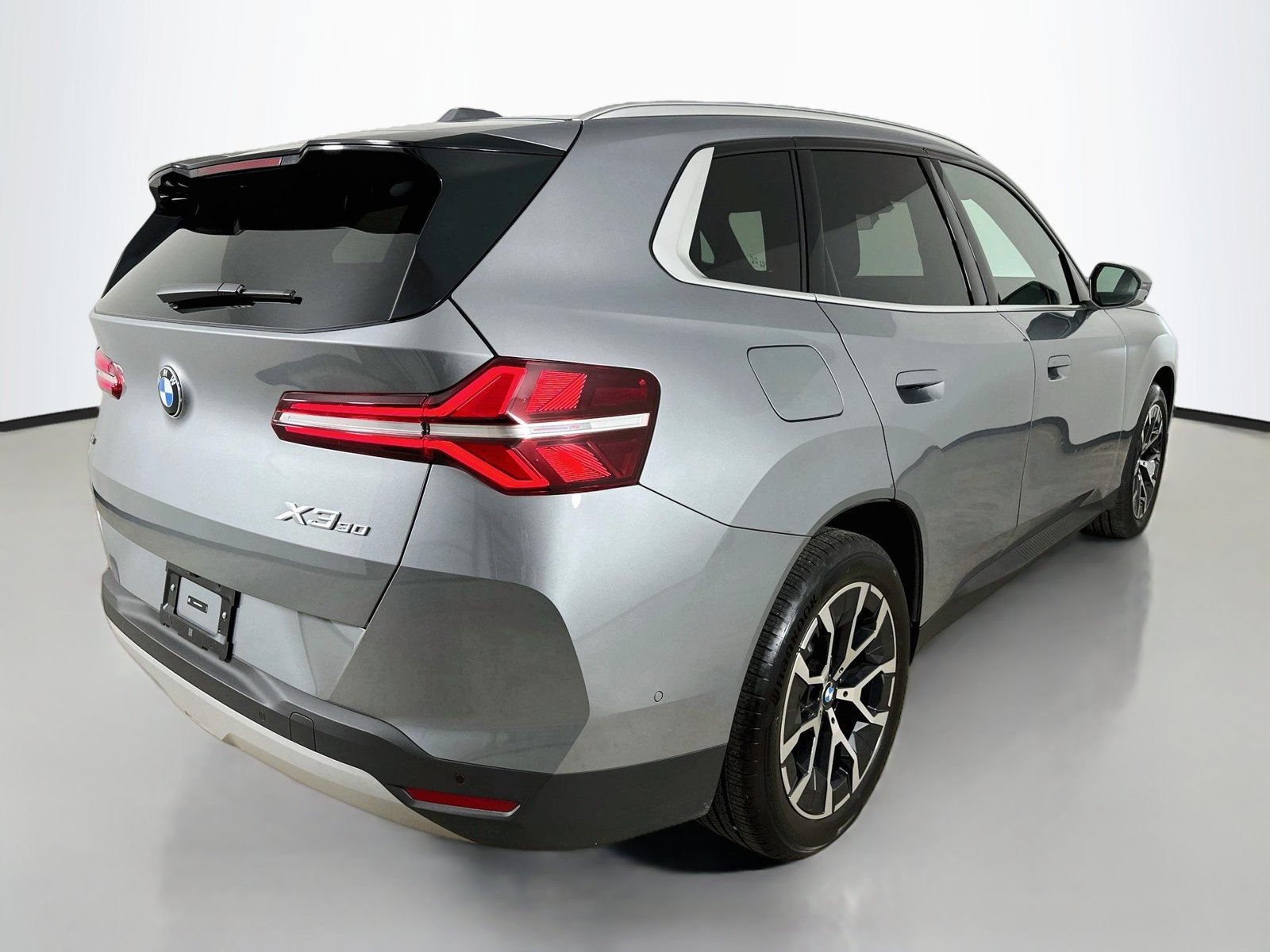 Used 2026 BMW X3 xDrive30i w/ Premium Package AWD/4WD image 5