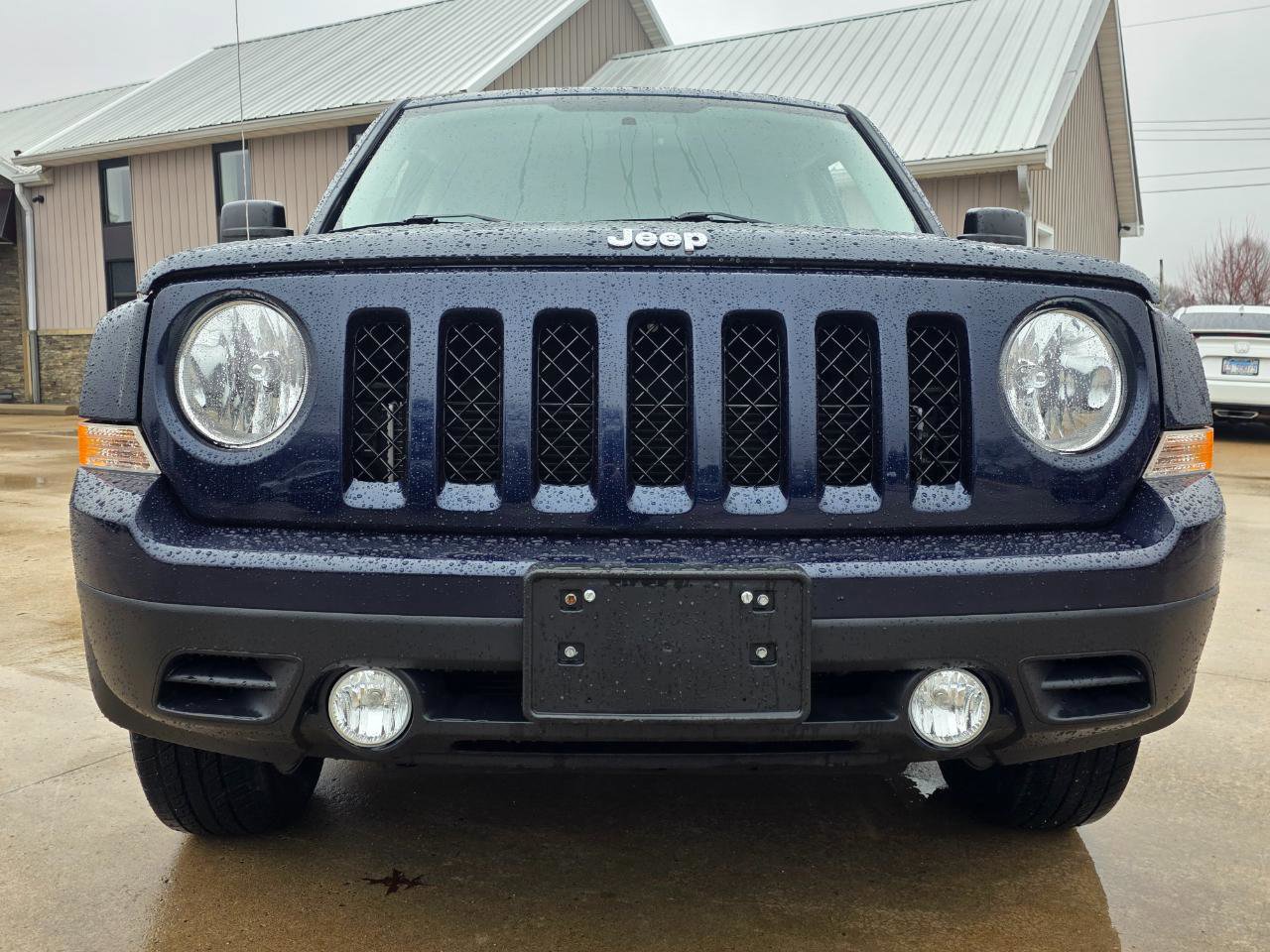 Used 2015 Jeep Patriot Latitude image 24