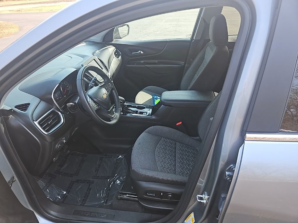 Used 2023 Chevrolet Equinox LT image 15
