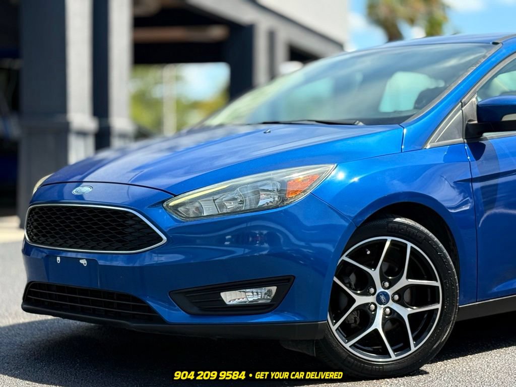 Used 2018 Ford Focus SEL FWD image 2