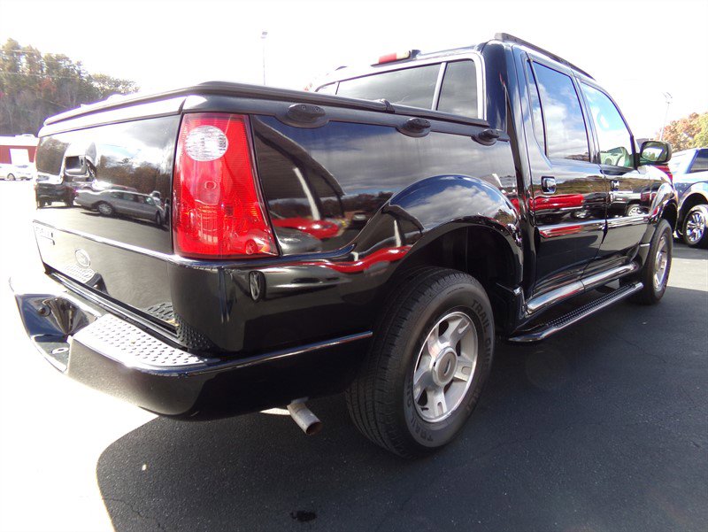 Used 2004 Ford Explorer Sport Trac XLT 4WD image 8